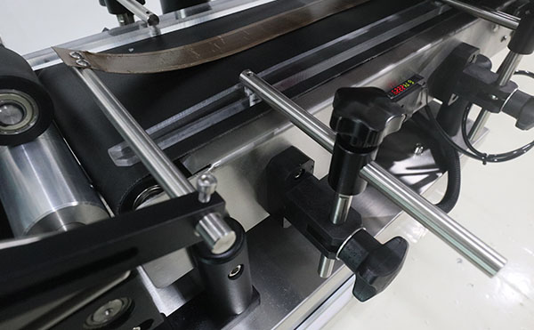 全自动平面贴标机,贴标机，全自动不干胶贴标机厂家,佼佼者自动化