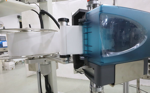 实时打印贴标机,自动贴标设备,即时打印贴标机